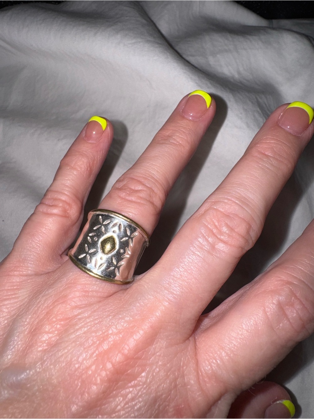 Lucky Brand Two-Tone Floral Wide Band Ring - Silver & Gold